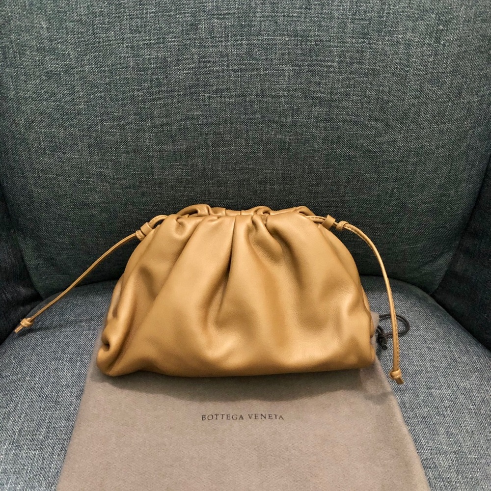 🔥Bottega Veneta The Pouch 20 Cammello crossbody
